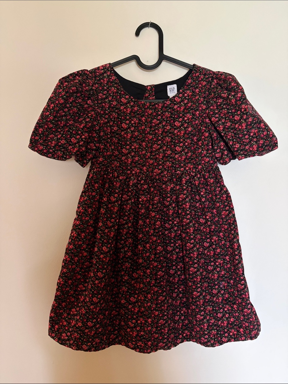 GAP Black Dress with Red-Pink Floral Print and Puff Sleeves